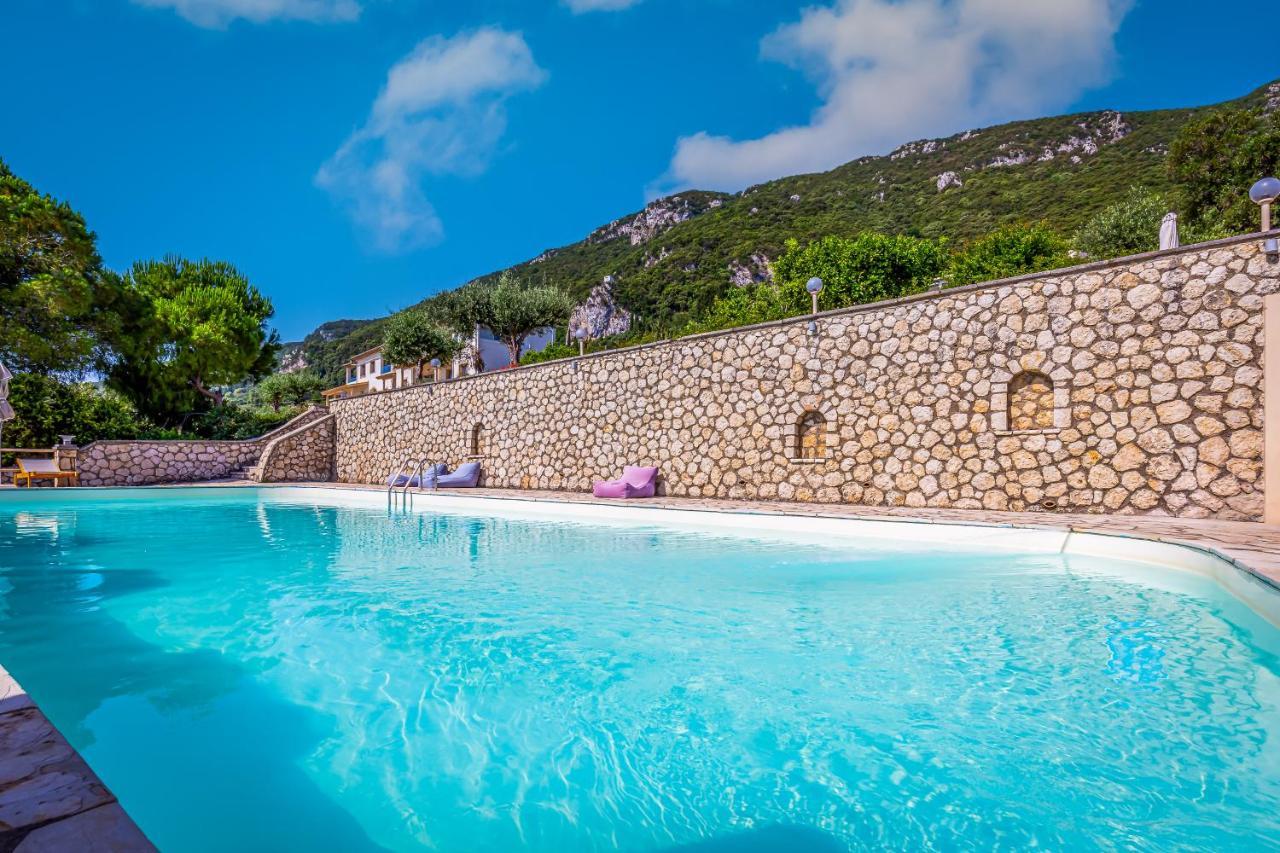Anasa Corfu (Adults Only) Lejlighedshotel Mpenitses Eksteriør billede
